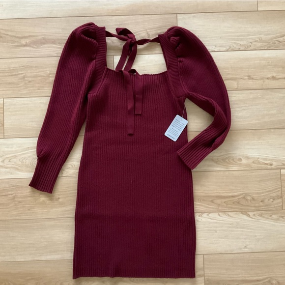 NWT Charles Henry burgundy ribbed long sleeve dress with square neck & tie back. - Picture 3 of 6